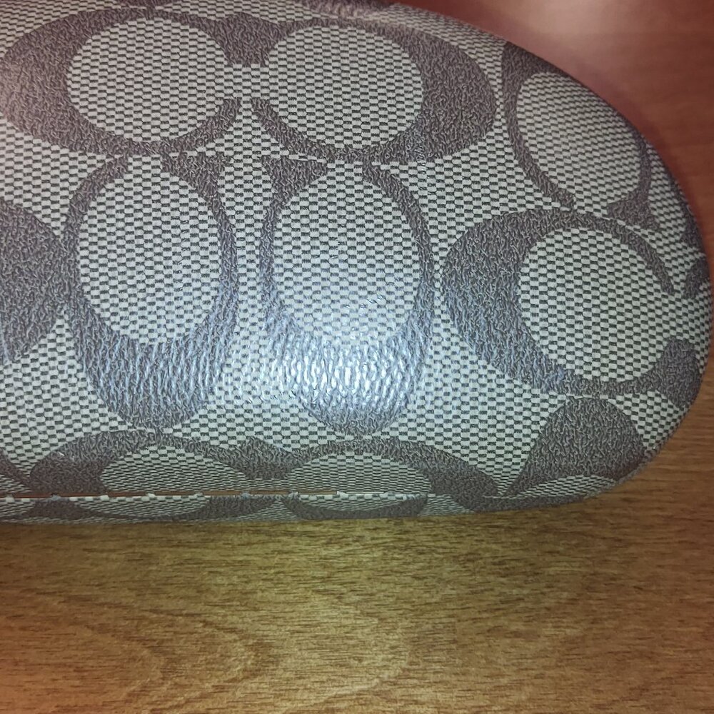 Used Coach Sunglasses - Picture 4 of 14